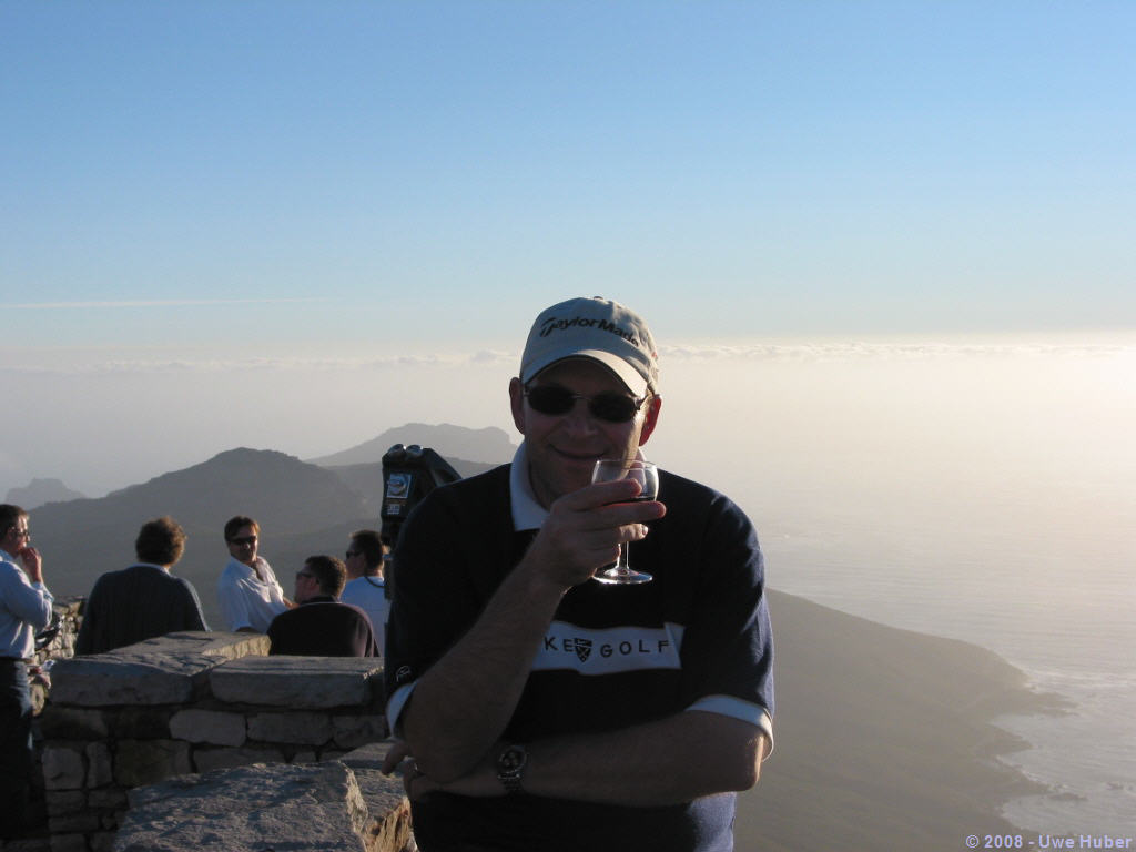 Sundowner_on_TableMountain